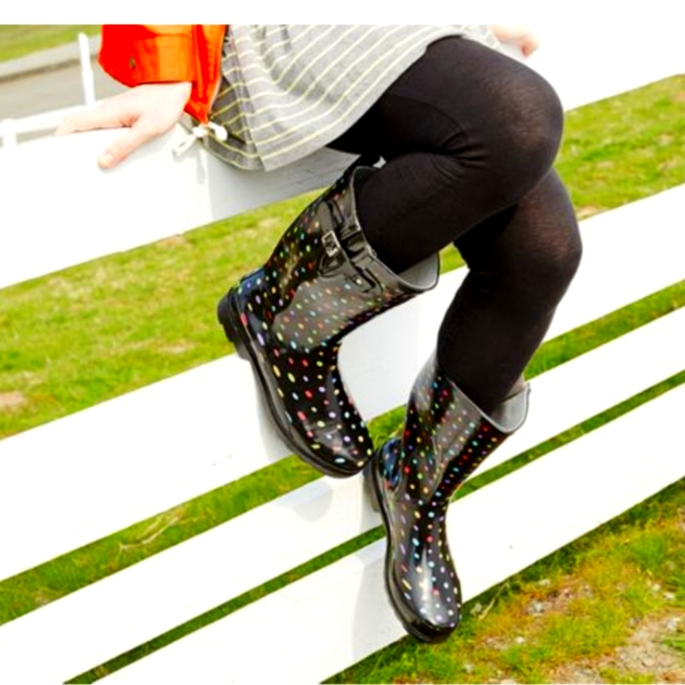 Western chief polkadot rain boots size 9 NWT